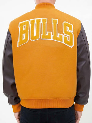 Pro Standard Chicago Bulls Varsity Jacket - Tan