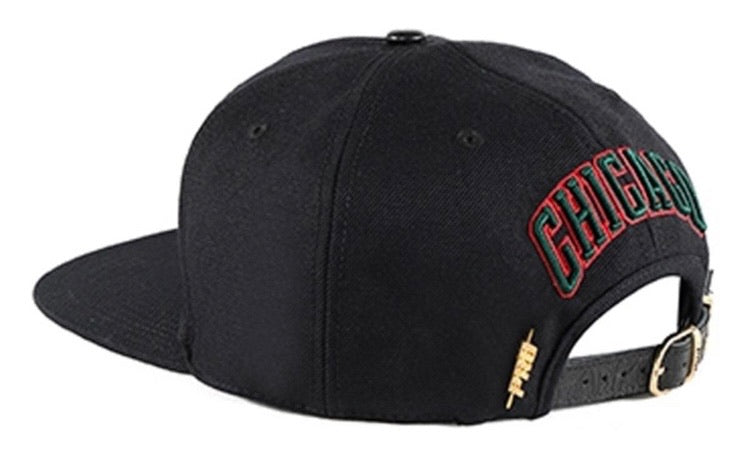 Chicago Bulls Pro Standard Heritage Leather Patch Snapback Hat - Red/Black