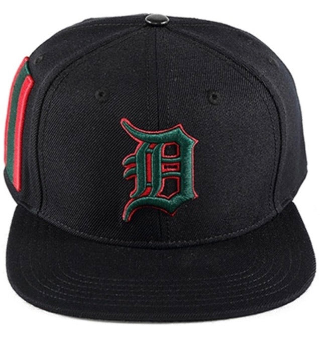 Detroit Tigers Pro Standard Strap Back Cap - Black/Red/Green