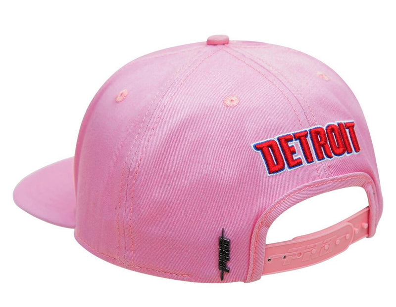 Detroit Pistons Pro Standard Snap Back Pink